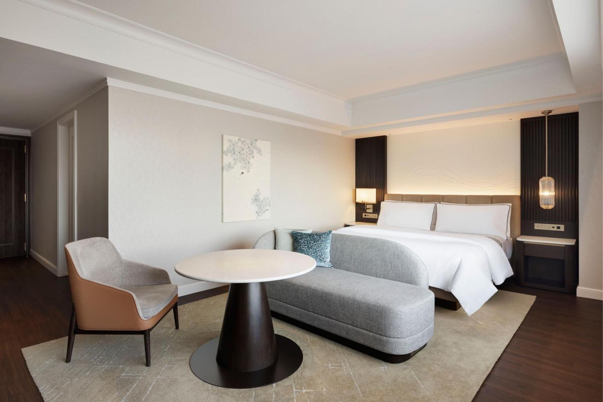 The Westin Tokyo Hotel Екстериор снимка