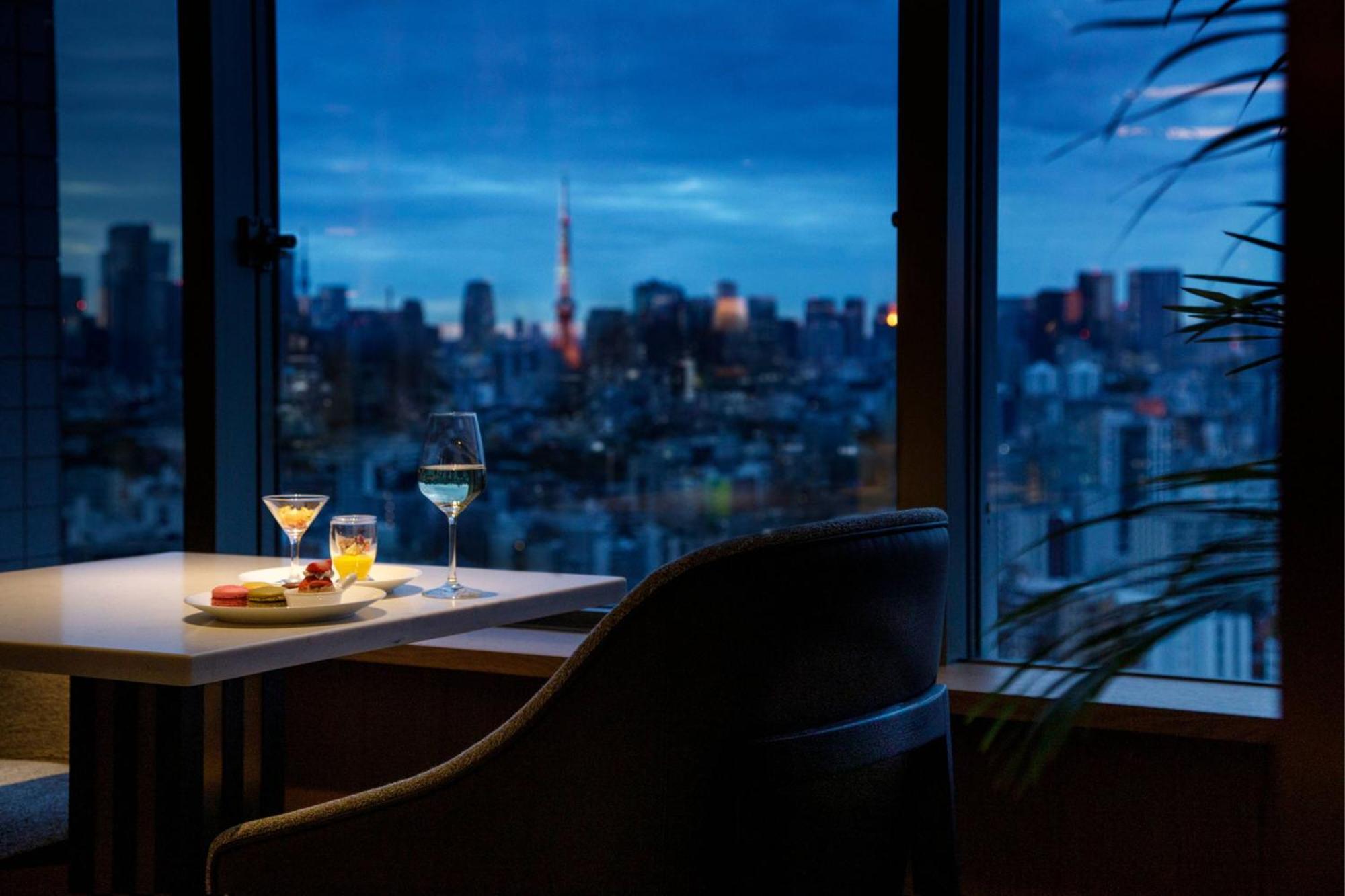 The Westin Tokyo Hotel Екстериор снимка