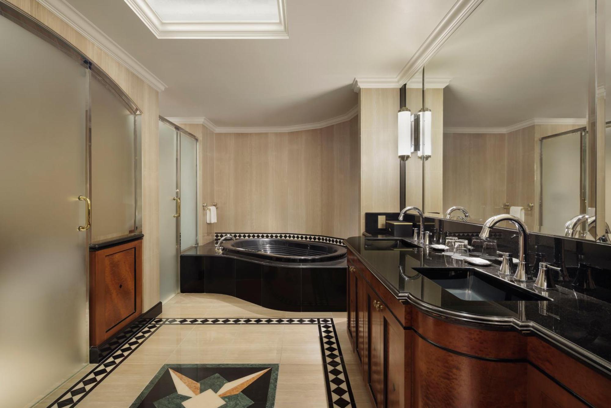 The Westin Tokyo Hotel Екстериор снимка